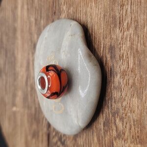 Halloween‎ swirl charm